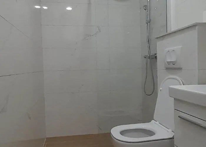 Centre דירה מאקרסקה